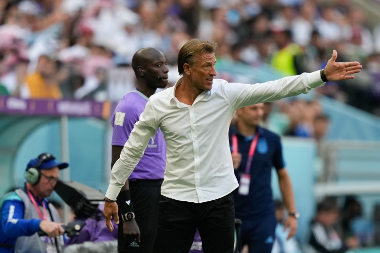 赏金女王试玩-RMC：沙特主帅勒纳尔未被告知下课，具体情况未来数小时将揭晓